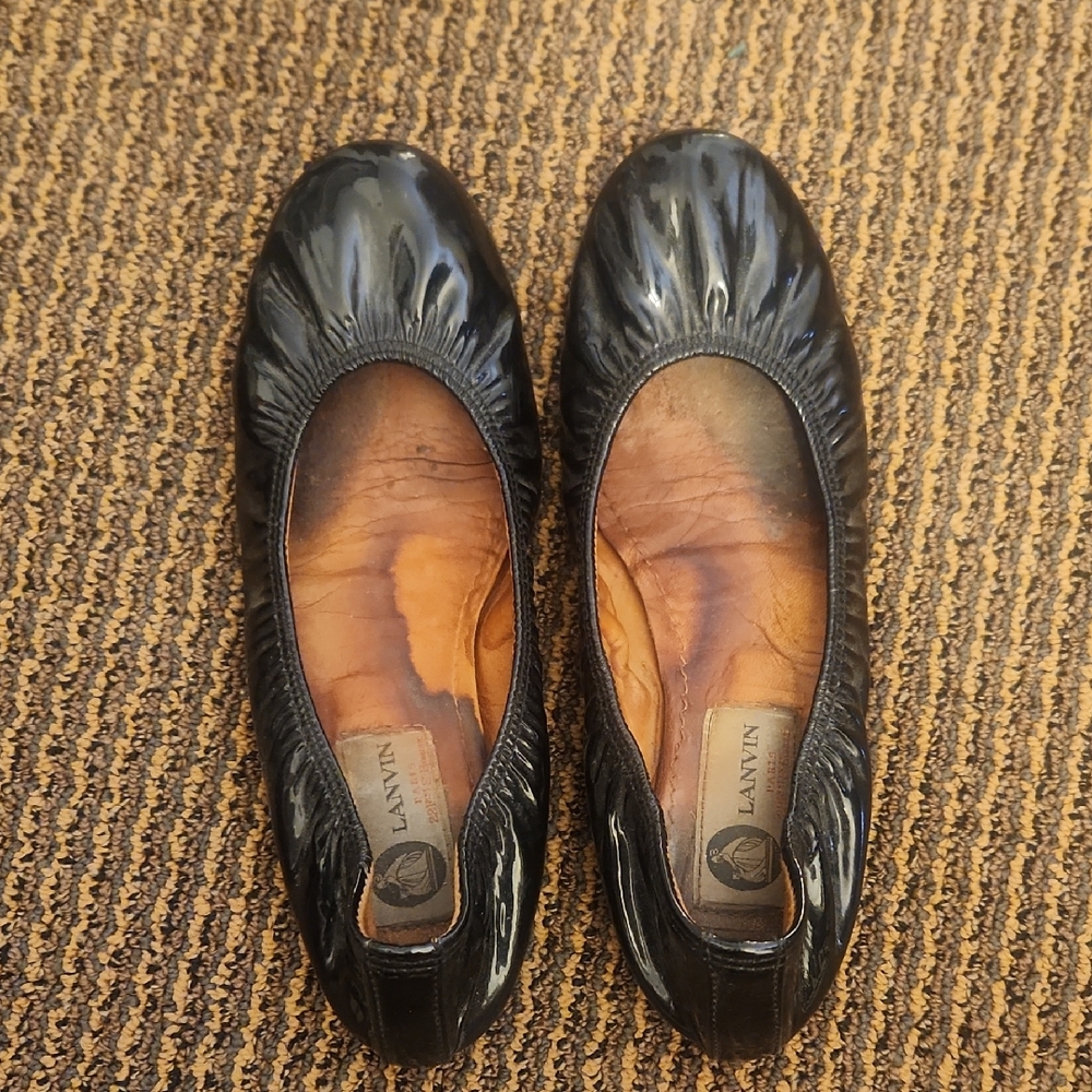 Lanvin Glossy Black Leather Flats